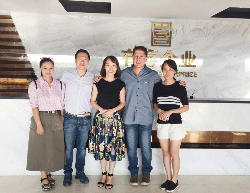 Visita di Brasile cliente Youxi Cosmetics(Guangzhou)